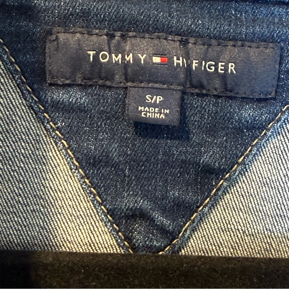 Tommy Hilfiger Denim Jacket Size Small - Picture 3 of 4